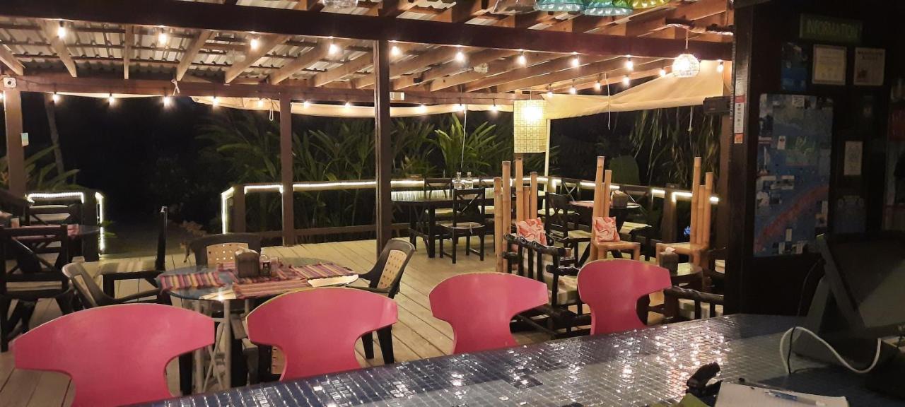 Guava Grove Resort & Villas Sandy Bay Exterior foto